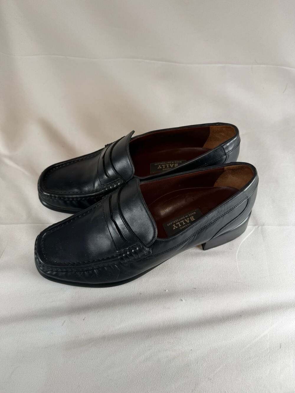 Bally Womens Black Penny Loafers Size 7.5 US EU 5 Leather Preppy Old Money Ivy L